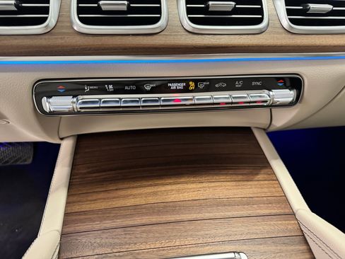 Certified 2025 Mercedes-Benz GLE 350 4MATIC image 13