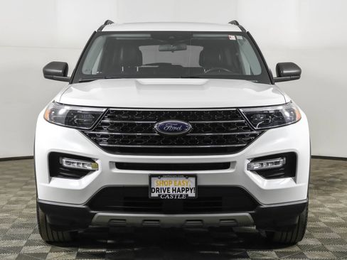 Used 2021 Ford Explorer XLT w/ Equipment Group 202A image 13