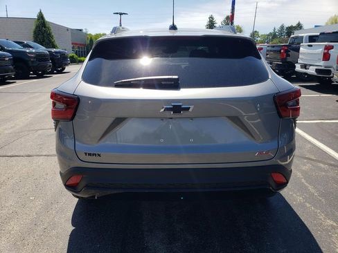 New 2026 Chevrolet Trax RS w/ Driver Confidence Package FWD image 5