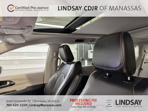Used 2022 Chrysler Pacifica Limited FWD image 21