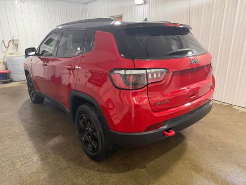 Used 2024 Jeep Compass Trailhawk image 5