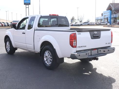 Used 2019 Nissan Frontier SV w/ Value Truck Package image 5