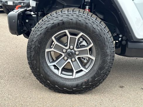New 2026 Jeep Gladiator Mojave AWD/4WD image 7
