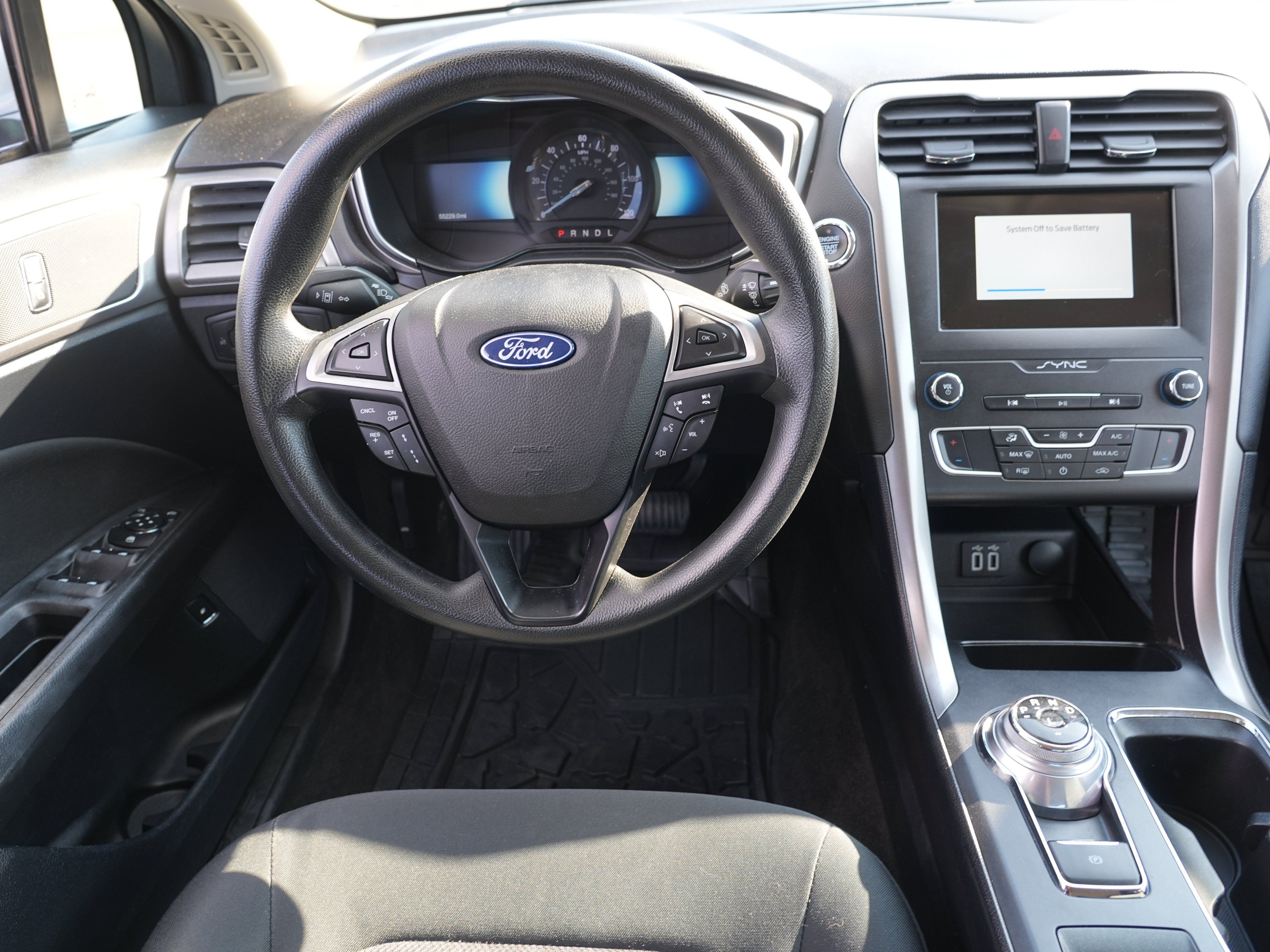 Used 2020 Ford Fusion SE FWD image 21