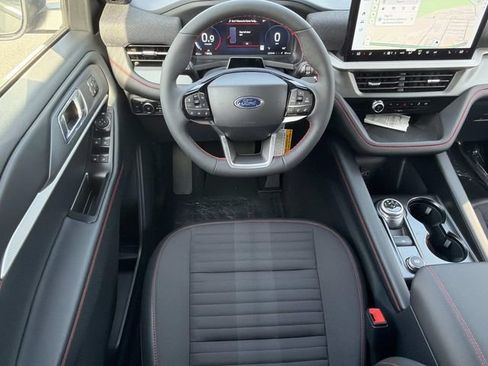 New 2026 Ford Explorer ST-Line w/ ST-Line Street Pack RWD image 16