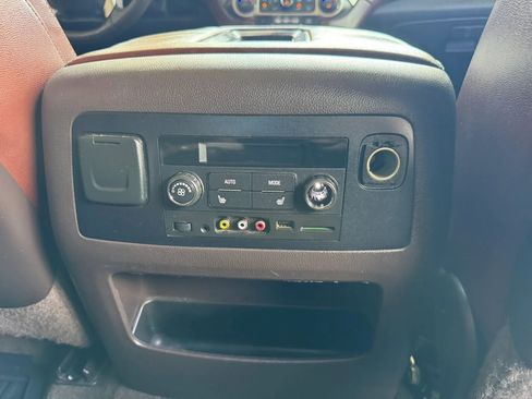 Used 2015 Chevrolet Tahoe LTZ image 33