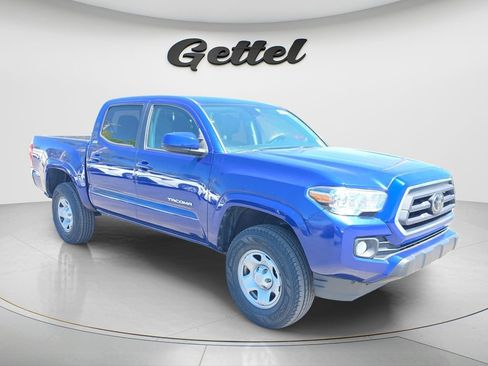 Used 2022 Toyota Tacoma SR5 RWD image 2