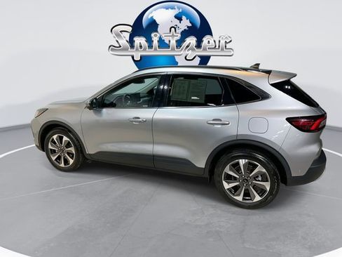 Used 2023 Ford Escape Platinum w/ Premium Technology Package AWD/4WD image 8