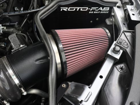 Used 2021 Chevrolet Camaro ZL1 RWD image 18