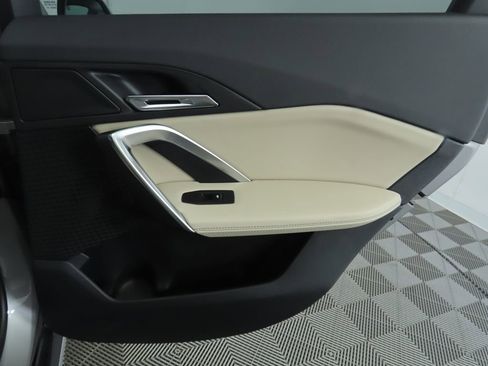 Used 2025 BMW X1 xDrive28i w/ Convenience Package image 29