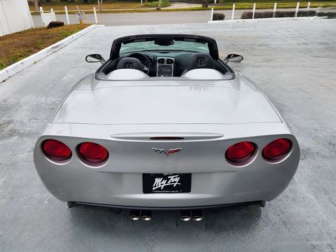 Used 2006 Chevrolet Corvette Convertible w/ Preferred Equipment Group image 7