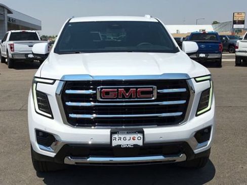 New 2026 GMC Yukon Elevation AWD/4WD image 3