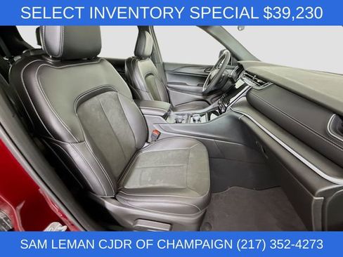 New 2025 Jeep Grand Cherokee L Altitude image 28