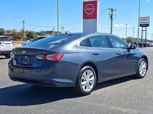 Used 2020 Chevrolet Malibu LT w/ Leather Package image 4