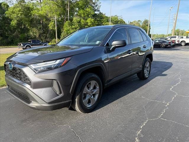 Used 2024 Toyota RAV4 LE AWD/4WD image 1