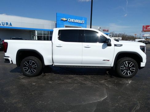 Certified 2025 GMC Sierra 1500 AT4 w/ AT4 Premium Package image 4