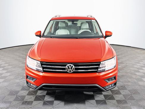 Used 2019 Volkswagen Tiguan SEL image 2
