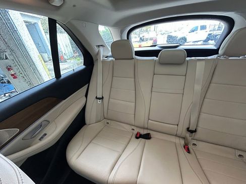 Used 2024 Mercedes-Benz GLE 450 4MATIC image 11