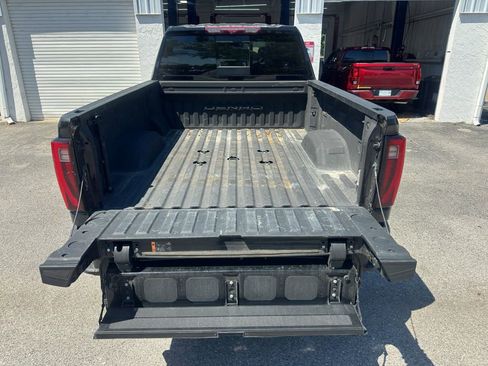 Used 2024 GMC Sierra 2500 Denali w/ Technology Package image 8