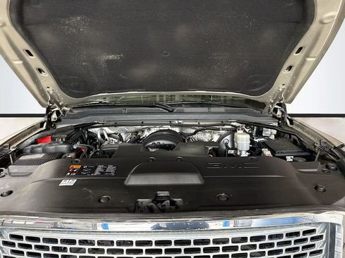 Used 2016 GMC Yukon Denali w/ Enhanced Security Package image 33