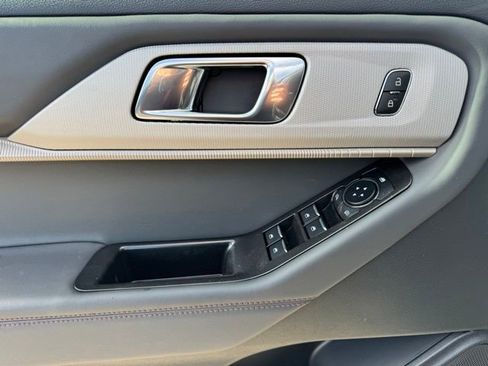 New 2026 Ford Explorer Active w/ Active Comfort Package image 11