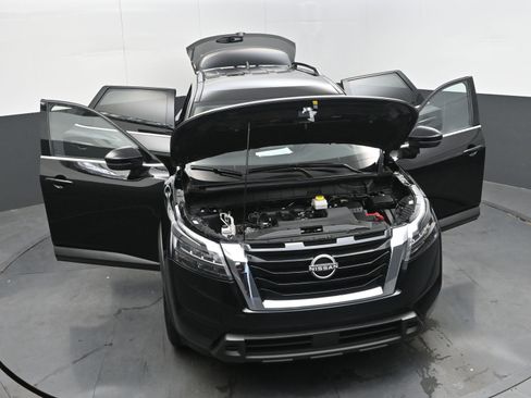 Used 2024 Nissan Pathfinder SV image 40