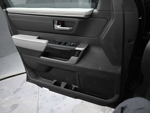 Used 2024 Toyota Tundra Limited image 11