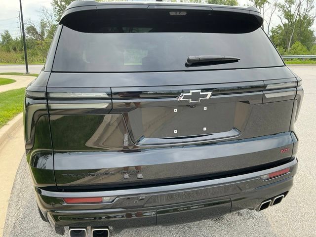 Used 2024 Chevrolet Traverse RS w/ LPO, Floor Liner Package AWD/4WD image 10