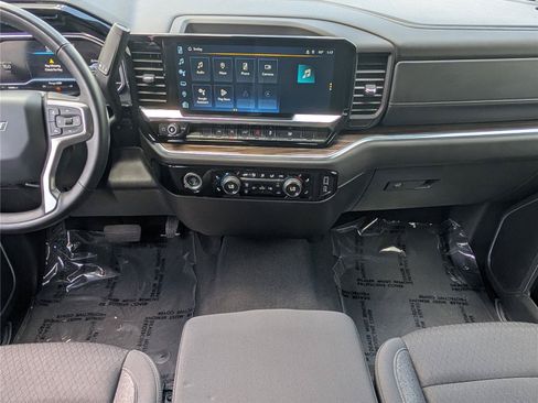 Used 2024 Chevrolet Silverado 1500 LT RWD image 18