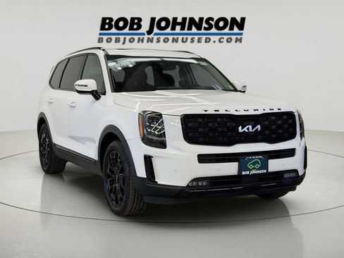 Used 2022 Kia Telluride SX w/ Nightfall Edition Package AWD/4WD image 12