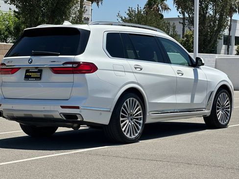 Used 2019 BMW X7 xDrive50i w/ Premium Package AWD/4WD image 4