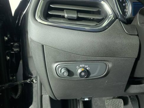 Used 2023 Chevrolet Equinox RS AWD/4WD image 14