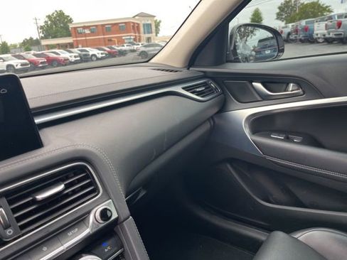 Used 2023 Genesis G70 2.0T AWD/4WD image 28