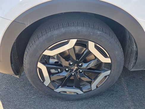 Used 2025 Kia Telluride S AWD/4WD image 11