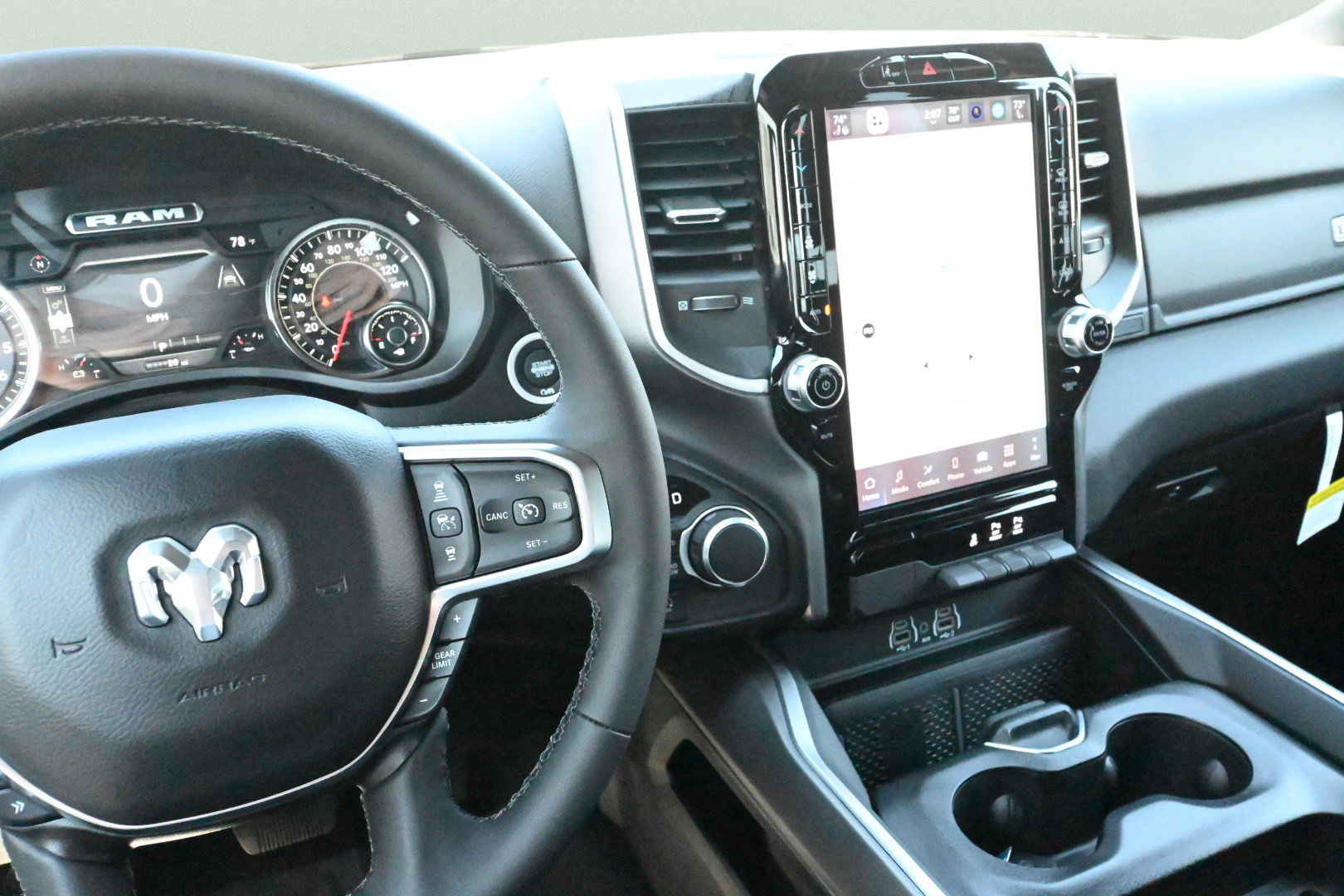 Used 2025 RAM 1500 Big Horn AWD/4WD image 27