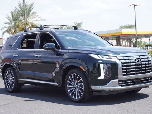 Used 2023 Hyundai Palisade Calligraphy FWD image 5