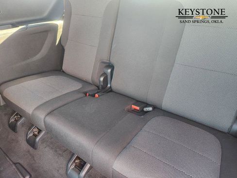 Used 2023 Chevrolet Traverse LT image 31