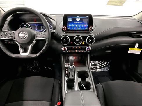 New 2025 Nissan Sentra SV w/ All-Weather Package image 6