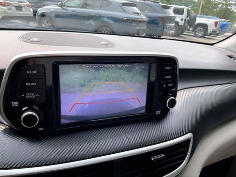 Used 2019 Hyundai Tucson SE AWD/4WD image 16