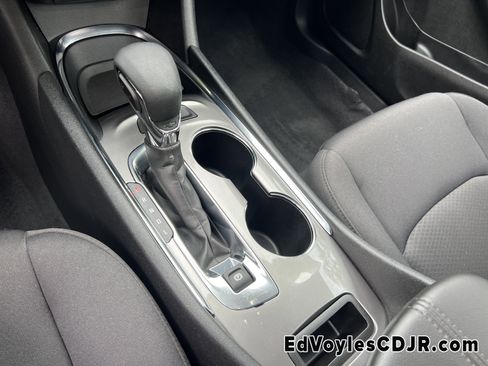 Used 2023 Chevrolet Malibu LT image 36