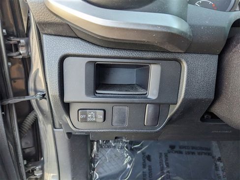 Used 2016 Toyota Tacoma SR5 image 27