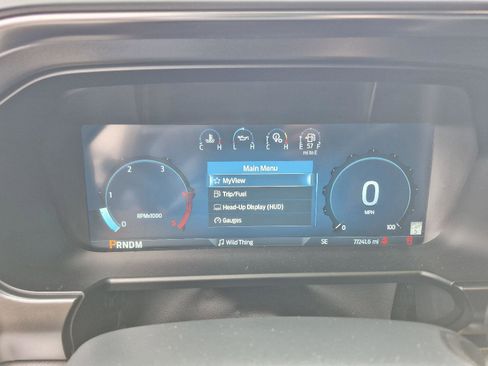 Certified 2024 Ford F250 Platinum w/ FX4 Off-Road Package image 19