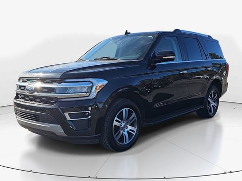 Used 2024 Ford Expedition Limited image 9
