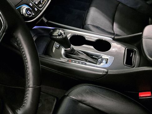 Used 2017 Chevrolet Malibu Hybrid w/ Leather Package image 17
