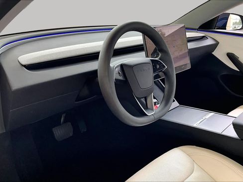 Used 2025 Tesla Model 3 Long Range RWD image 14