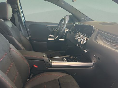 Used 2025 Mercedes-Benz GLA 250 image 43