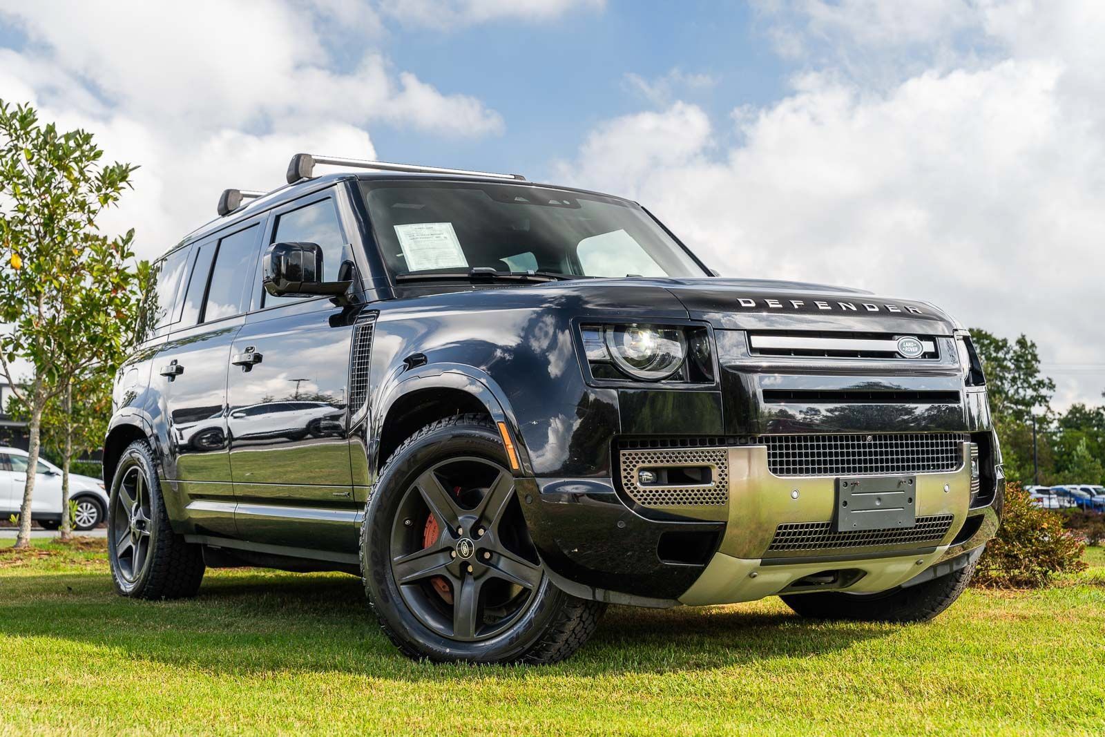 Used 2021 Land Rover Defender 110 X AWD/4WD image 2