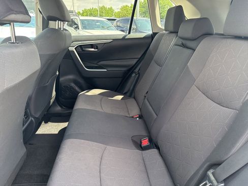 Used 2019 Toyota RAV4 XLE FWD image 24