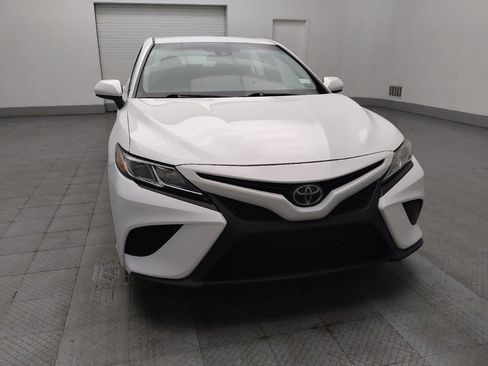 Used 2018 Toyota Camry SE FWD image 14