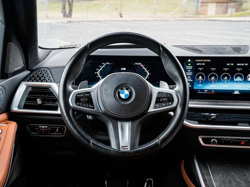 Used 2023 BMW X7 xDrive40i w/ M Sport Package image 12